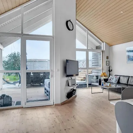 Ferienhaus Awesome Home In Kerteminde With Kitchen